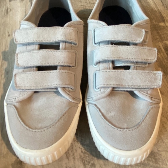 sperry velcro sneakers